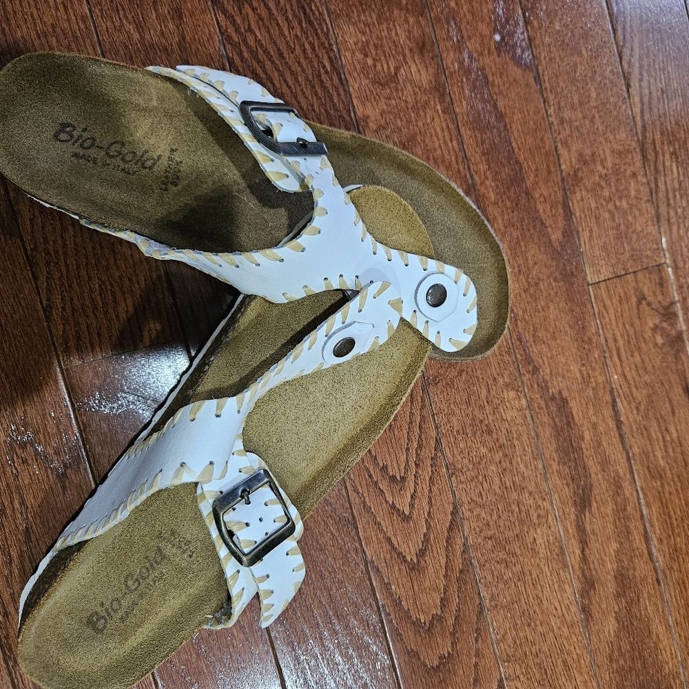 Sandals - Picture 3 of 3